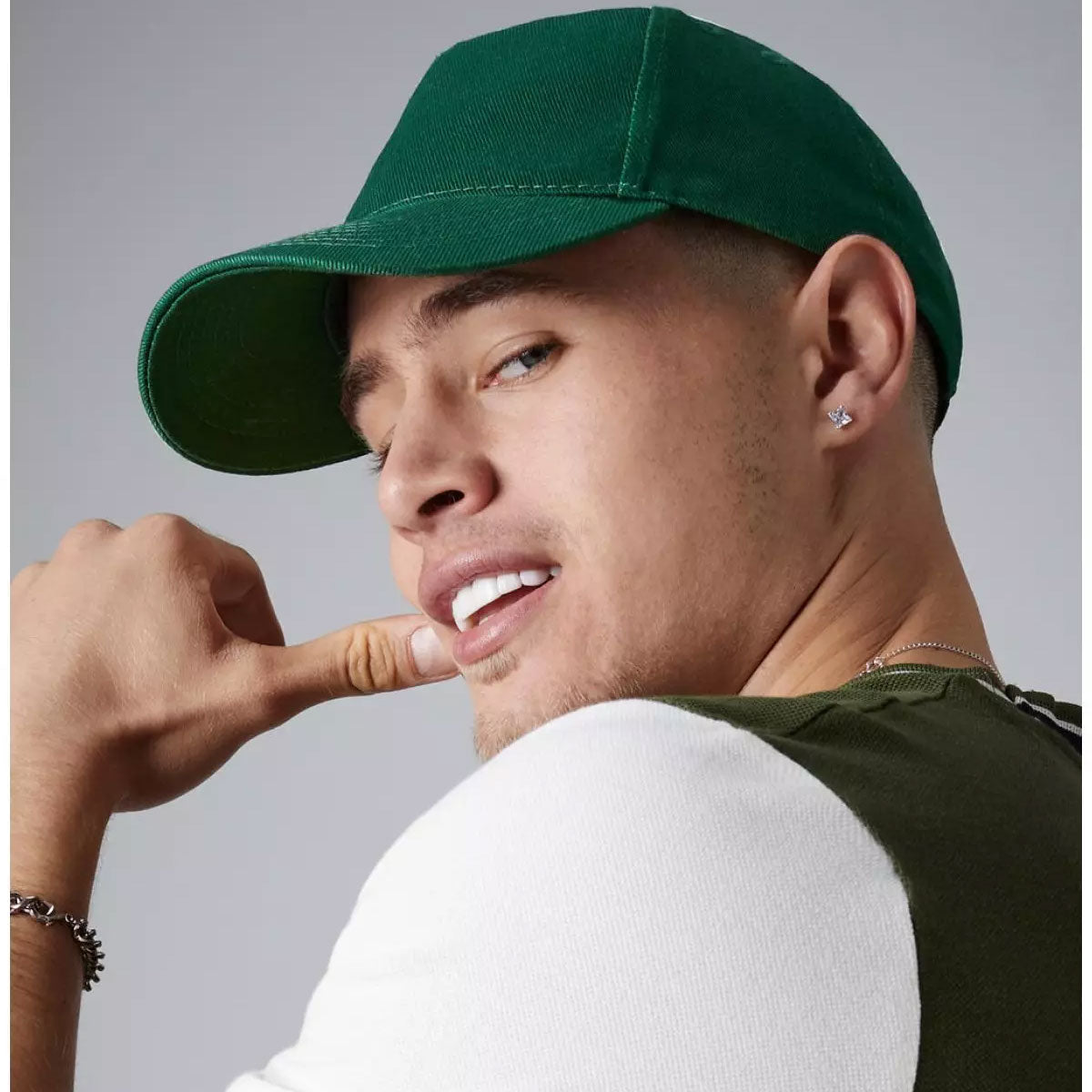 Casquette portée homme et unisexe couleur verte bouteille B15 – parfaite pour broder un logo pro