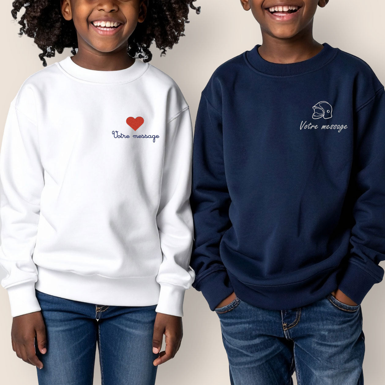 Sweats enfants personnalisés avec motifs brodés – cœur rouge ou casque de moto et texte au choix
