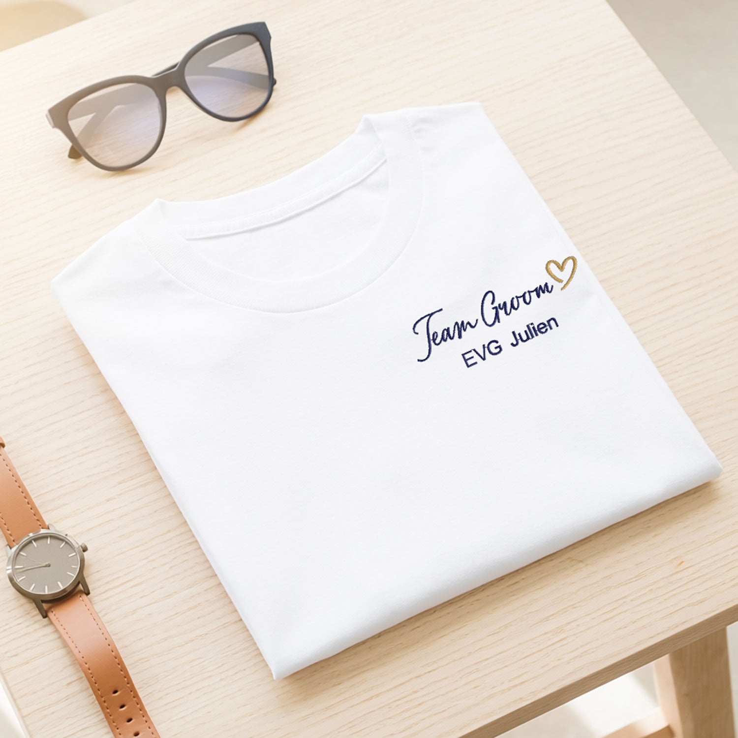 T-shirt brode Team Groom EVG prenom personnalise coton bio pose a plat - Chouettes Broderies