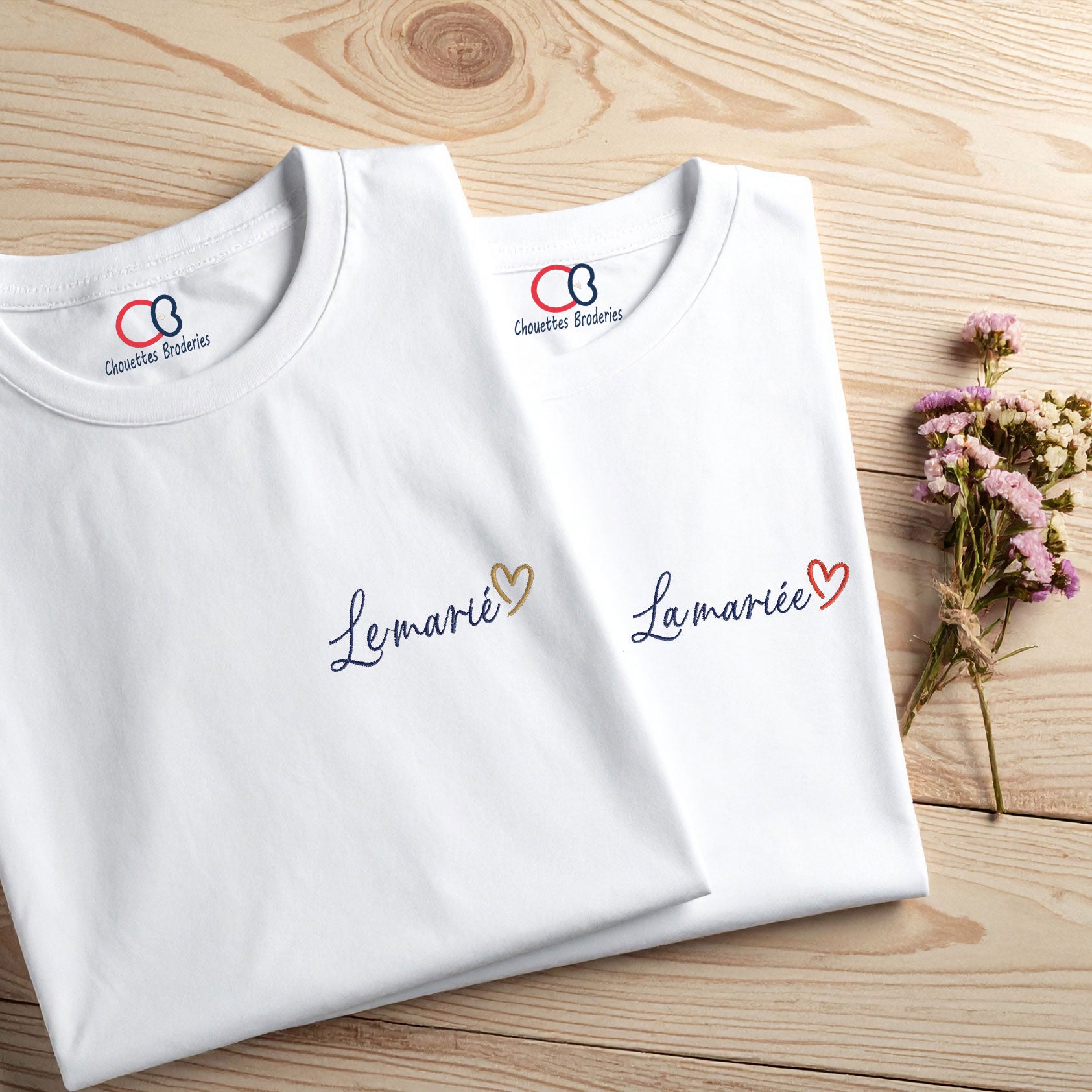 T-shirts blancs brodés "Le marié" et "La mariée" avec cœur, broderie personnalisée pour couple mariage