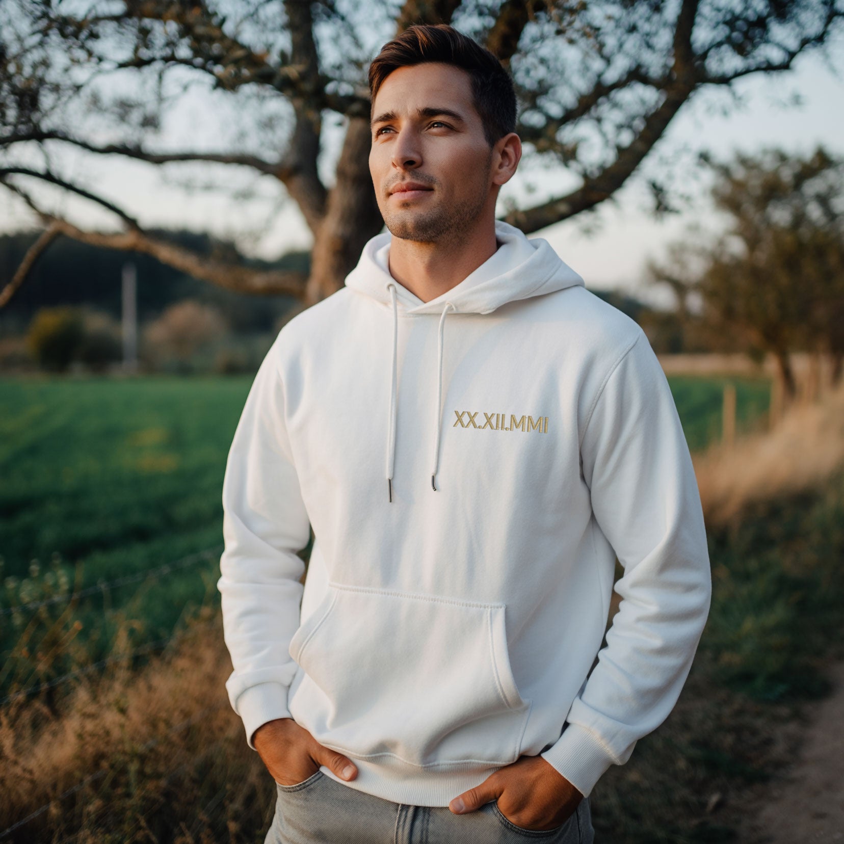 Sweat a capuche brode date en chiffres romains – Coton bio