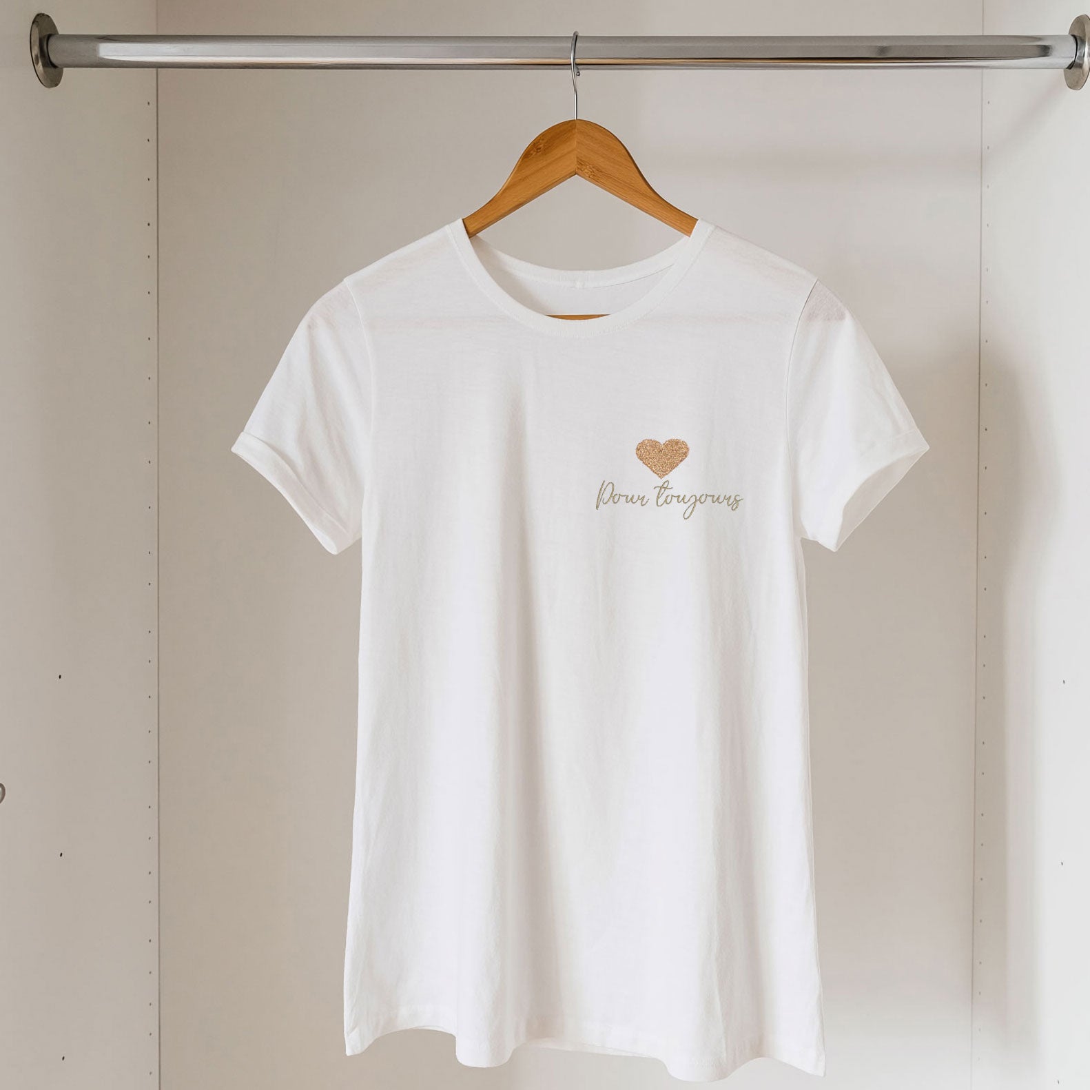 t-shirt personnalisé brodé coeur or avec message pour toujours
