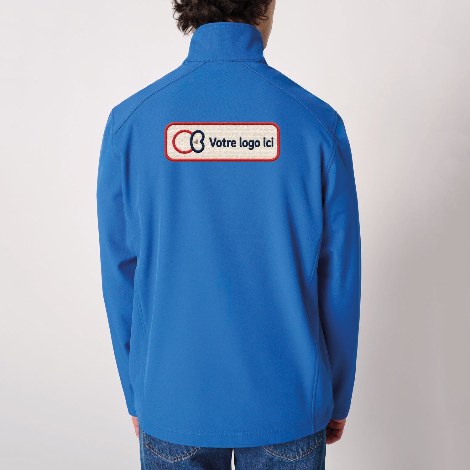 Veste softshell homme IB410 vue de dos avec broderie logo entreprise personnalisable au dos